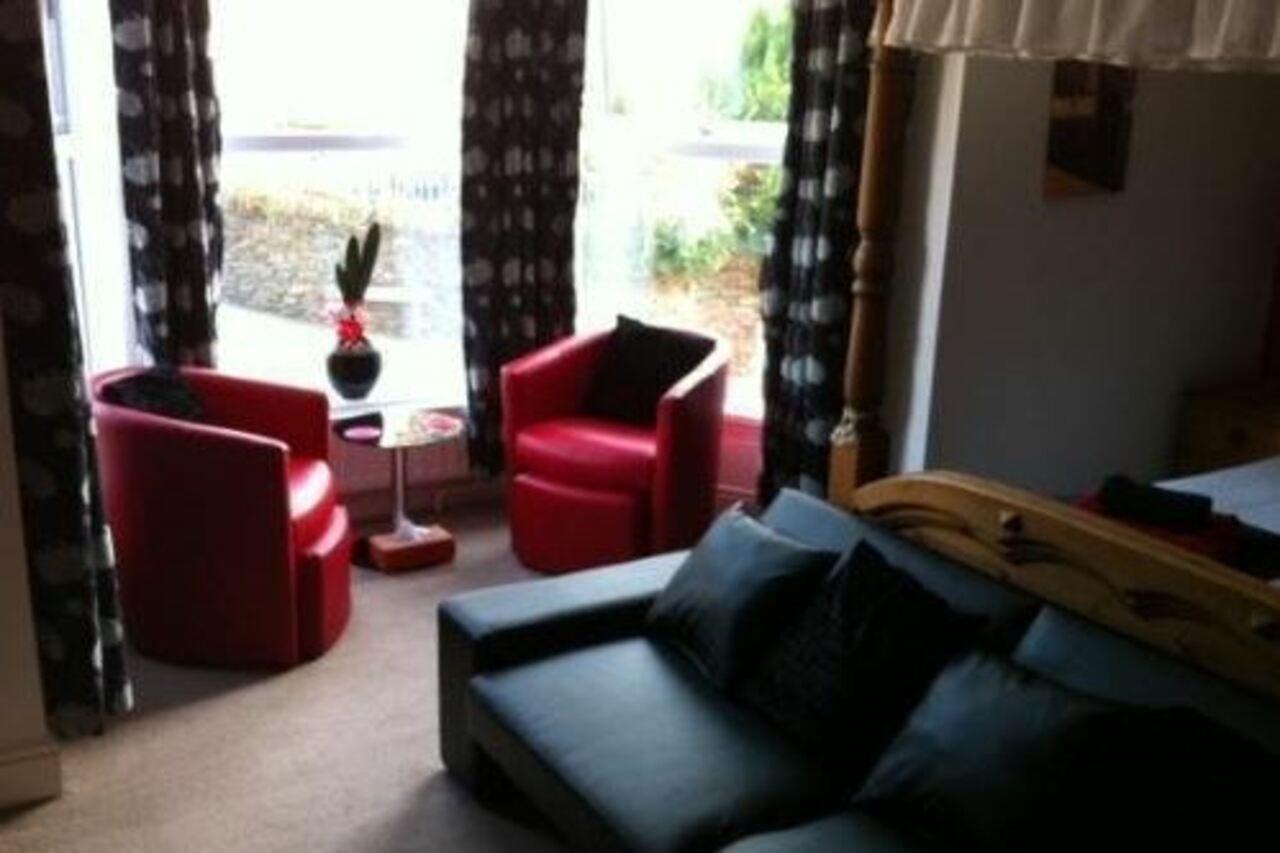 Number 80 Hotell Bowness-on-Windermere Exteriör bild
