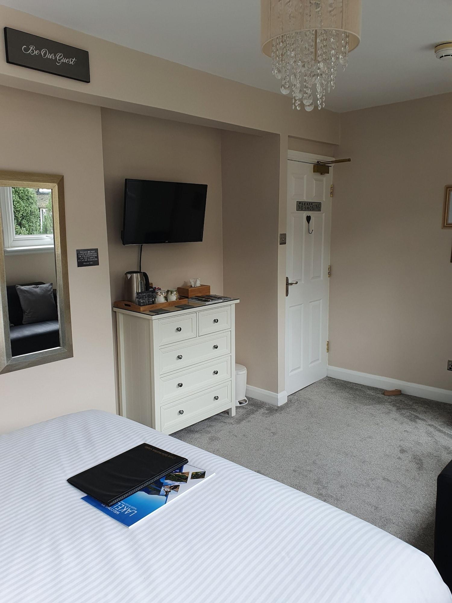 Number 80 Hotell Bowness-on-Windermere Exteriör bild