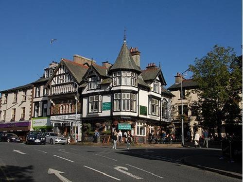 Number 80 Hotell Bowness-on-Windermere Exteriör bild